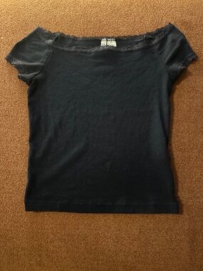 H&M Navy Cropped Tshirt